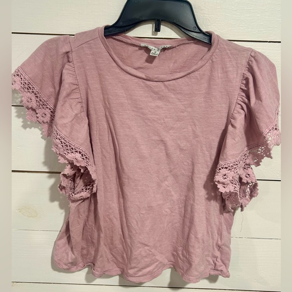 Haute Monde Tops - Boho Crochet Sleeve Top